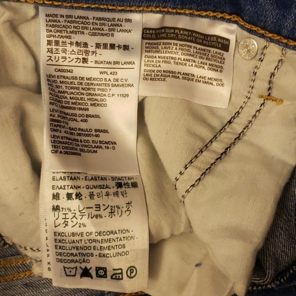 Levi’s Sapphire Dust High Rise Distressed Shorts Waist 27 Size 4 - Picture 9 of 11